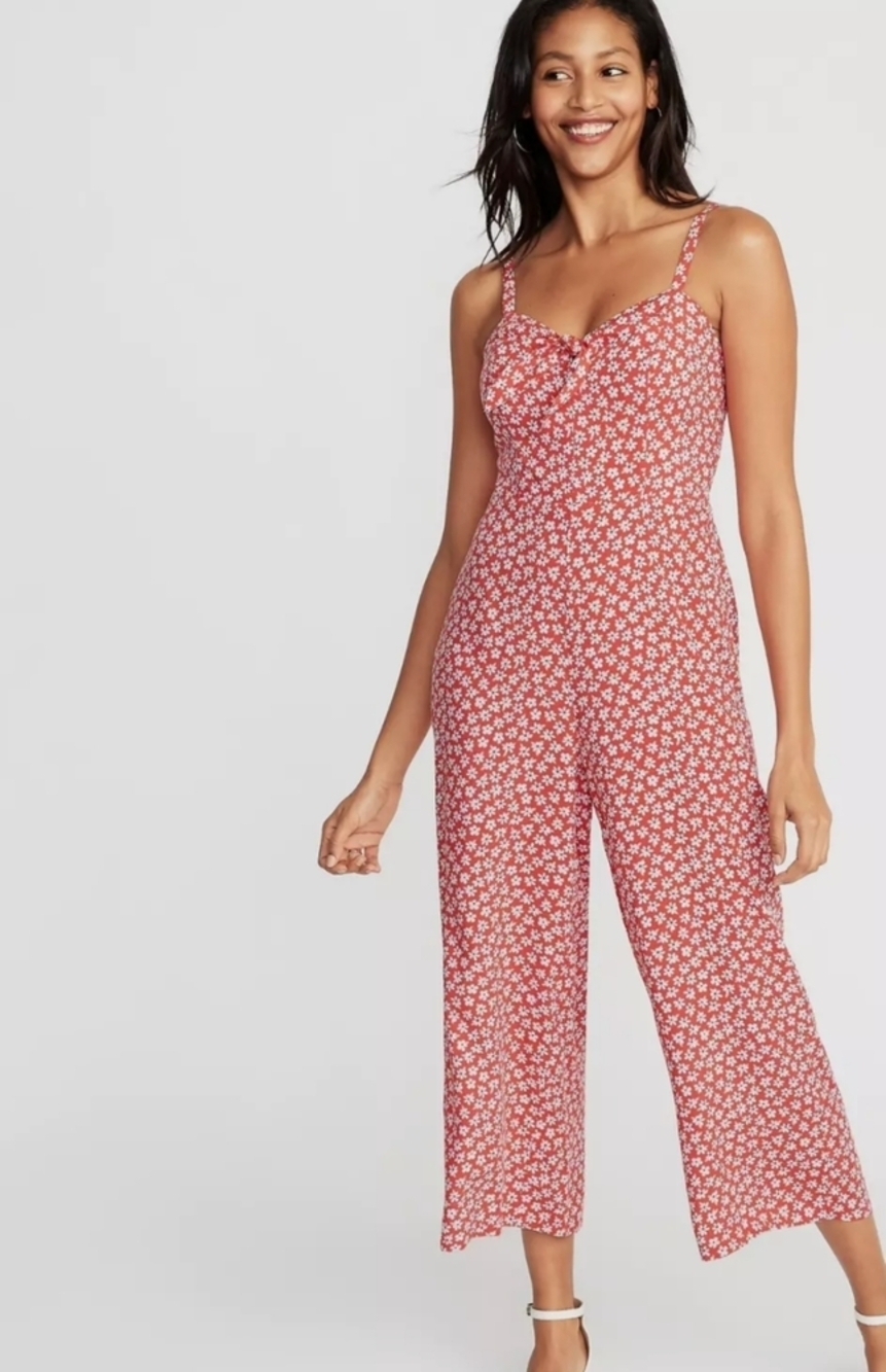 Old Navy Slim Tie Front Floral Print in Camo Red Jumpsuit Size Women Medium